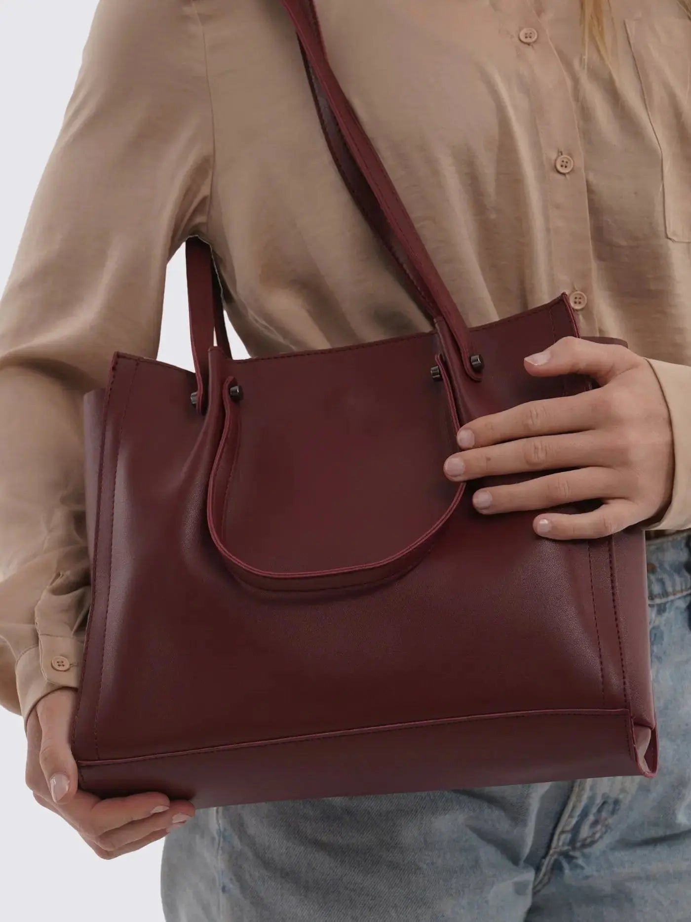 Paola Carryall Tote Noirvere