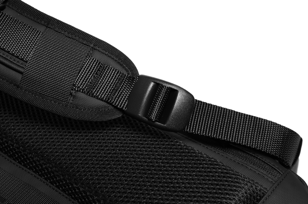 Aero - 60L Vortex Vacuum-Seal Travel Backpack