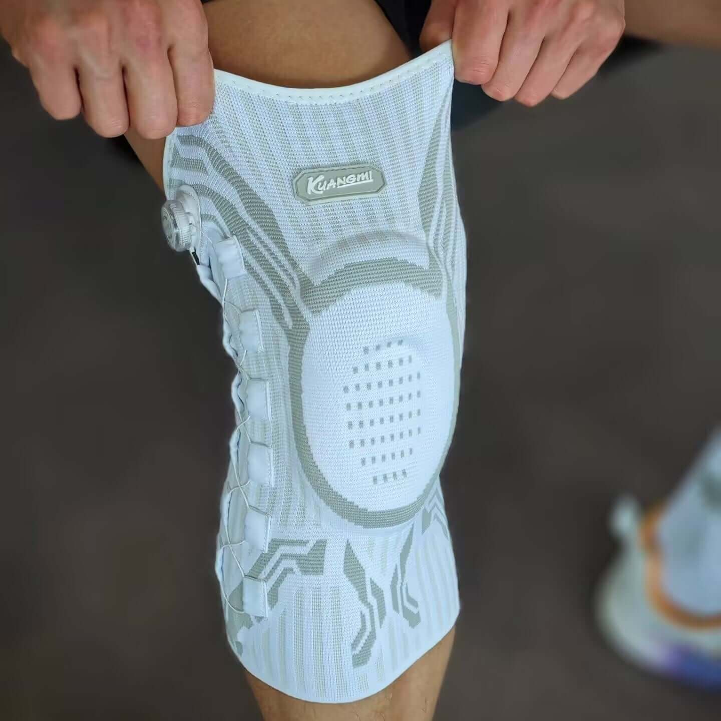 Maviglow® Smart Knee Brace - Standard 